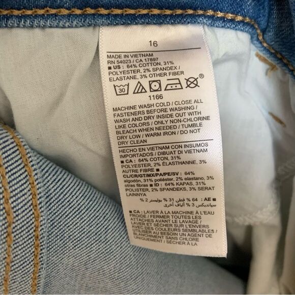 OLD NAVY Women’s Rockstar Extra High Rise Super Skinny Smooth Pockets Jeans 16 - Picture 11 of 12